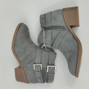 Girls' Maeko Fashion Boots Grey Kids Sz. 3